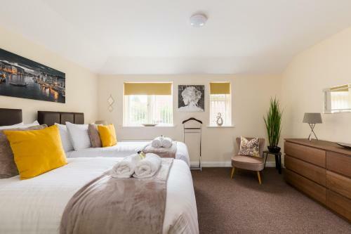 Stayford Apartments, Meriden - Near Nec
