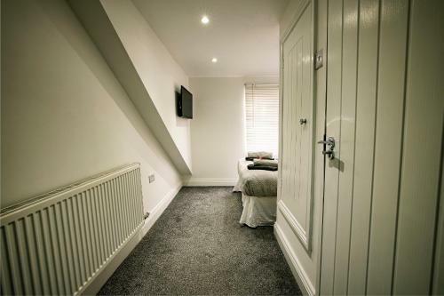 Roscoe House 4 Double Rooms Workstays Uk