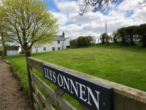 Llys Onnen - North Wales Holiday Cottage