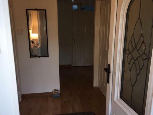 Immaculate Relaxing 2 Bed House To Enjoy