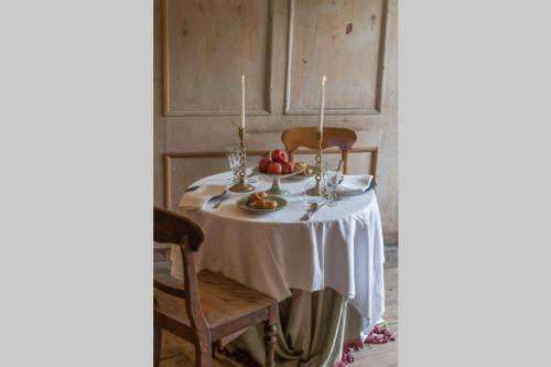 Queen Mary's Chamber