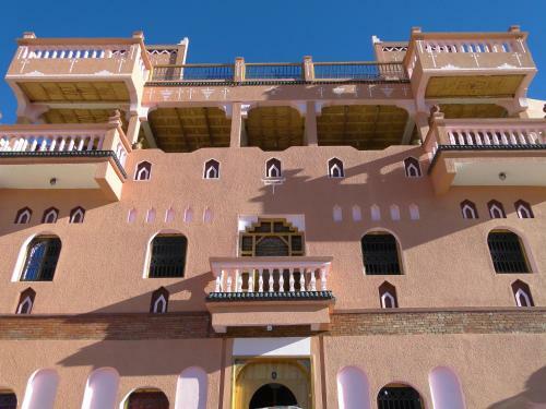 Hostal Guest House Tissili