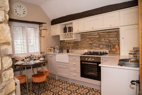 Luxury Stow Apartment