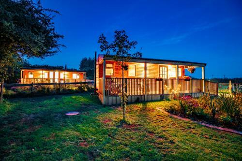 Lodge Cherry Tree Glamping