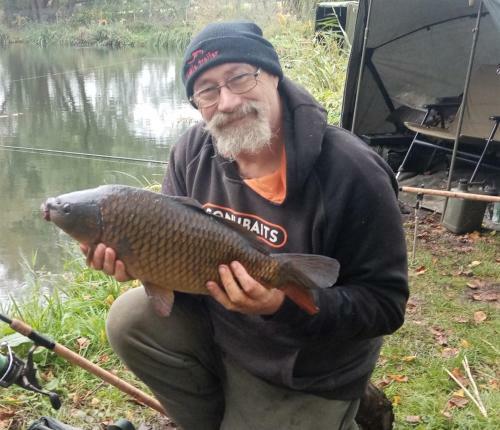 "george's" Lakeside Wooden Tipi