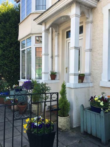 Wynberg House A Bed & Breakfast