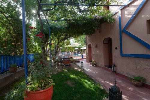 Bed & Breakfast Auberge Le Maquis