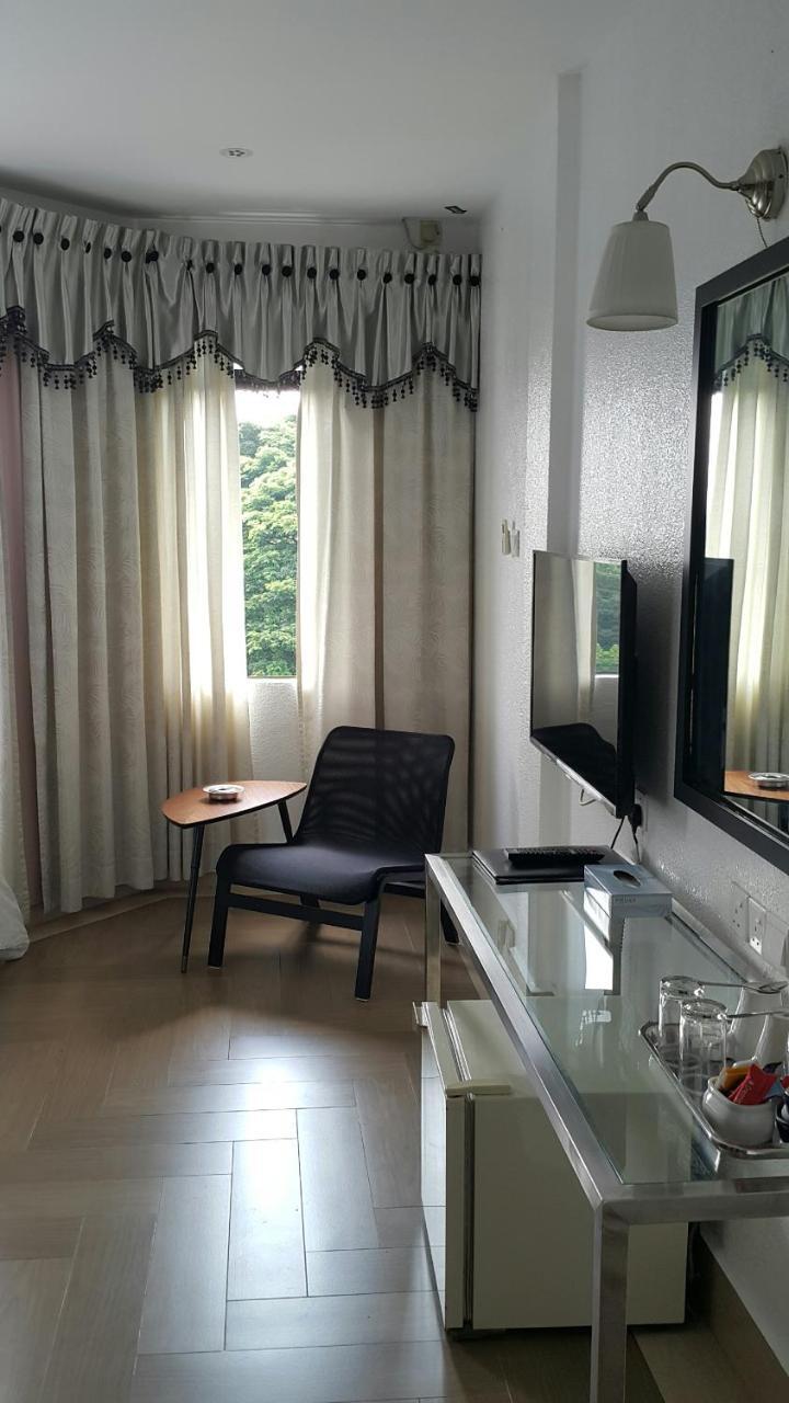 Hotel Dynasty Inn