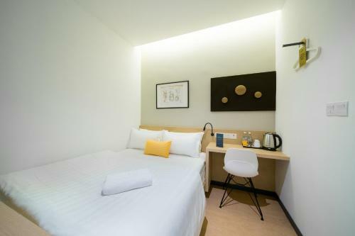 Gold Tree Hotel