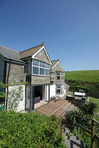 Watersend House