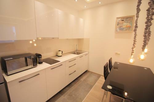 Shartava Deluxe Apartment