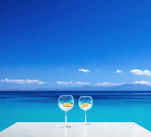 Apartamento White Suites Resort