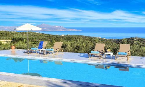 Cretan Family Villa Heated Pool