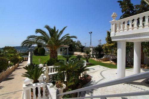Black Diamond Luxury Villa Anavyssos In Athens