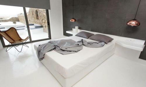 Ano Mera Villa Sleeps 8 With Pool And Air Con
