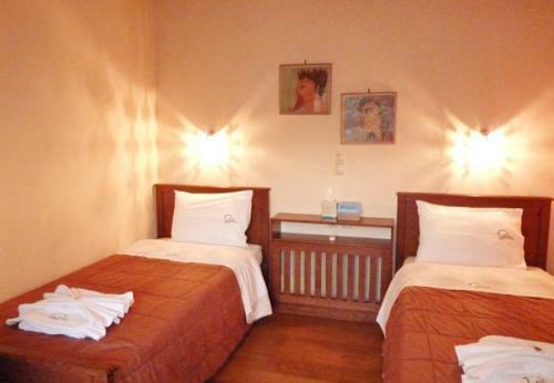 Armenoi Villa Sleeps 6 With Pool And Air Con