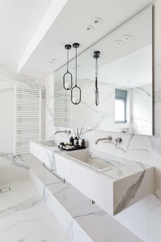 Eos Urban Villa By Upstreet