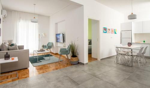 Travellers Hut Apartment In Neos Kosmos