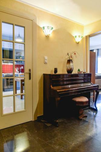 Family Apartment In Nea Smirni
