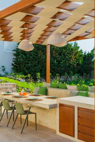 Estella Villa With Pool, Children Area, Bbq & Magnificent Views!