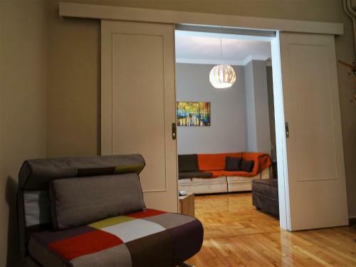 Chic Central Apartment In Evangelismos Metro Station
