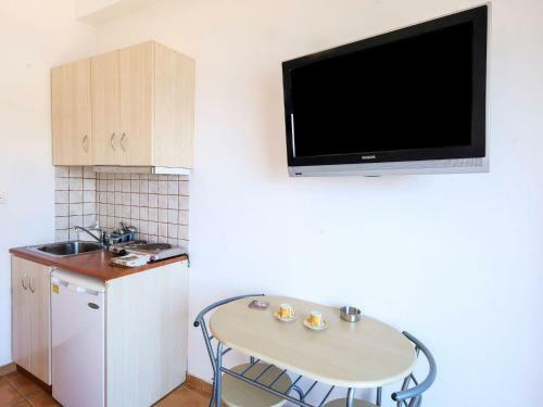 Charming Apartment In Therma Near Seabeach