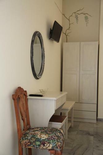 Hostal Fiera Guesthouse