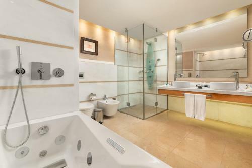 Hotel Abav2 Suites By Rodos Palace