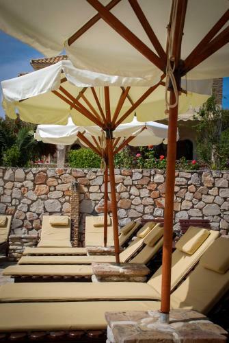 Garden Village Studios & Apartments