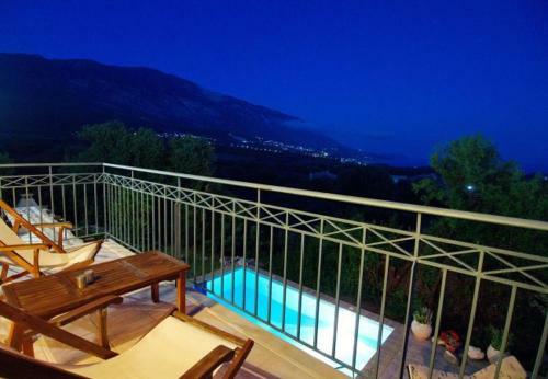 Karavadhos Villa Sleeps 5 With Pool And Air Con