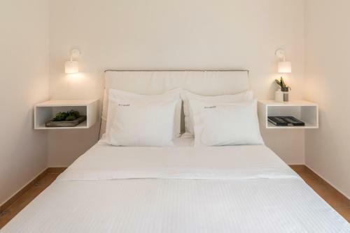 Eneos Kythnos Beach Villas-executive And Premium Villas