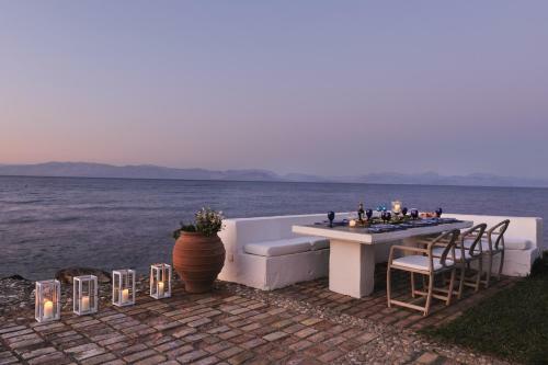 Chlomos Villa Sleeps 16 With Pool And Wifi