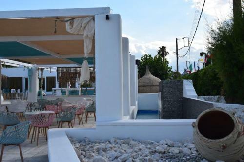 Hotel Marzi Beach And Bungalows