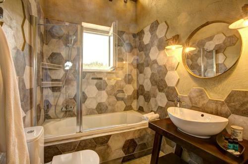 Astarte Villas - Laalu Private Villa With Pool