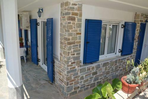Traditional Summer House In Marmari