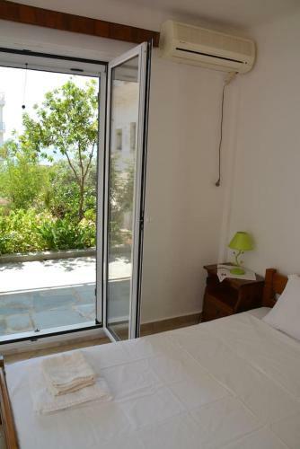 Traditional Summer House In Marmari