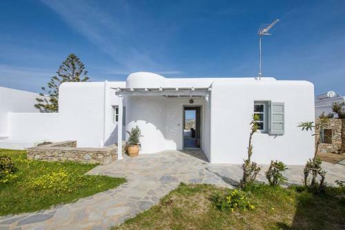 Mykonos Psarrou Villas For 18 People