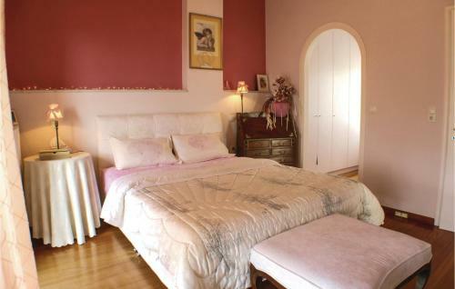 Four-bedroom Holiday Home In Mikra Mantineia