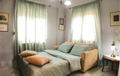 Four-bedroom Holiday Home In Mikra Mantineia