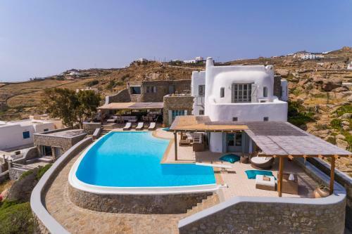 Black Diamond Luxurious Villa Mykonian Blue