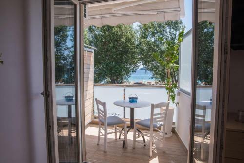 Hostal Sea View Studio In Front Of The Beach.