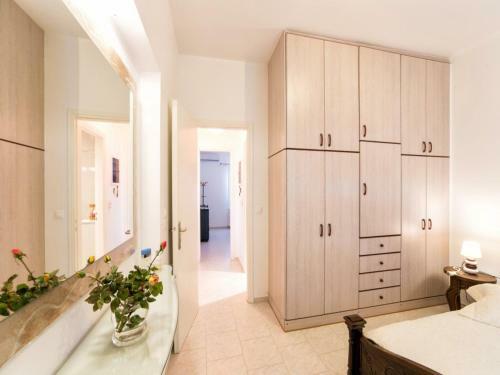 Elegant Villa In Paros With Veranda And Balcony
