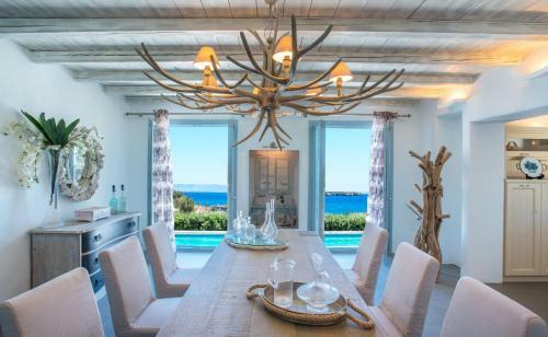 Luxury Paros Villa Superior Villa Private Pool Stunning Interior 7 Bdr Tserdakia