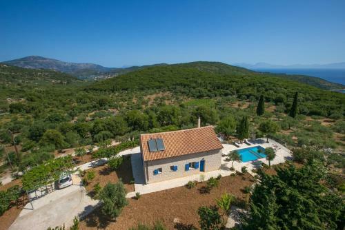 Perachori Villa Sleeps 4 Pool Air Con Wifi T604840