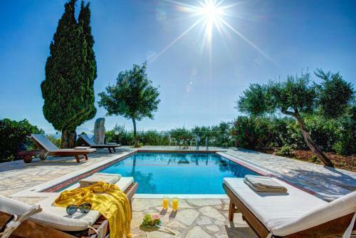 Perachori Villa Sleeps 4 Pool Air Con Wifi T604840