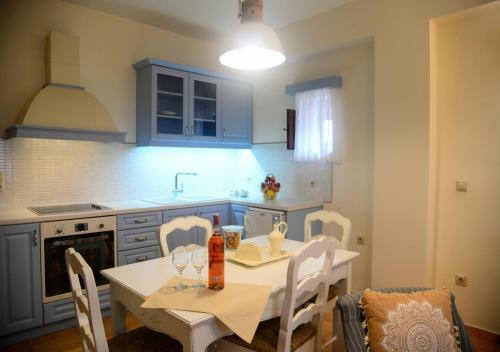 Hostal Focalion Castle Luxury Suites