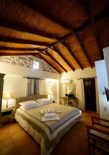 Hostal Focalion Castle Luxury Suites