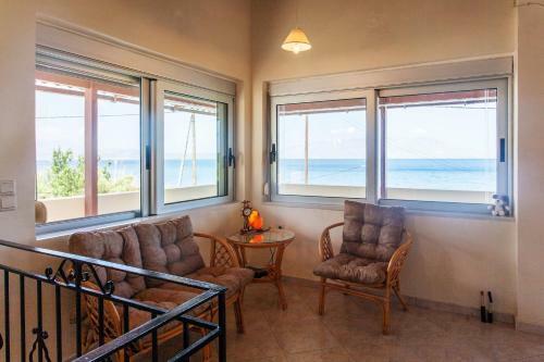 House Just On The Beach -included 2 Canoe, 2 Bicycles