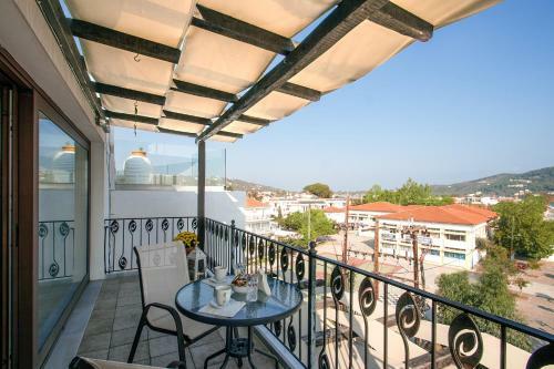 Luxury Townhouse And Town Apartment