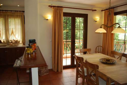 Great Skiathos Villa Three Bedroom Villa Apartment Peaceful Setting Skiathos